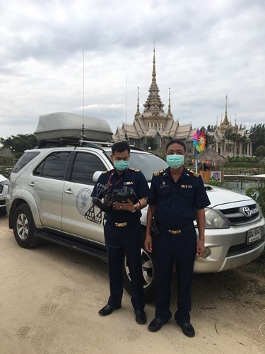 น้าพง-พี่นุ้ย-6-(1).jpg